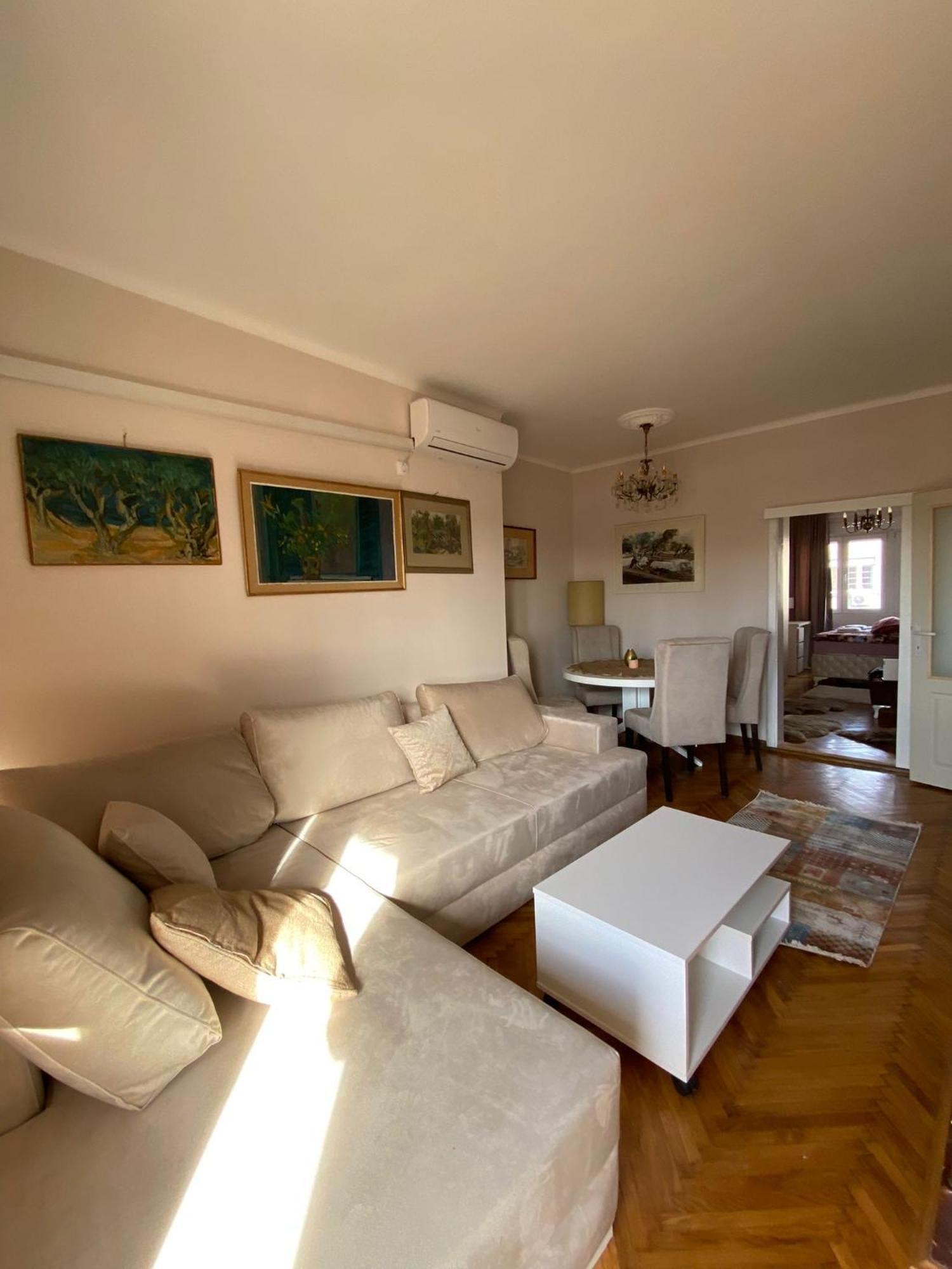 Apartment Wellness Belgrado Exterior foto